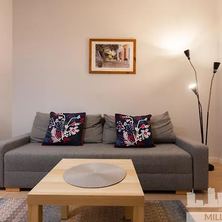 Jm Millennium Port Apartment